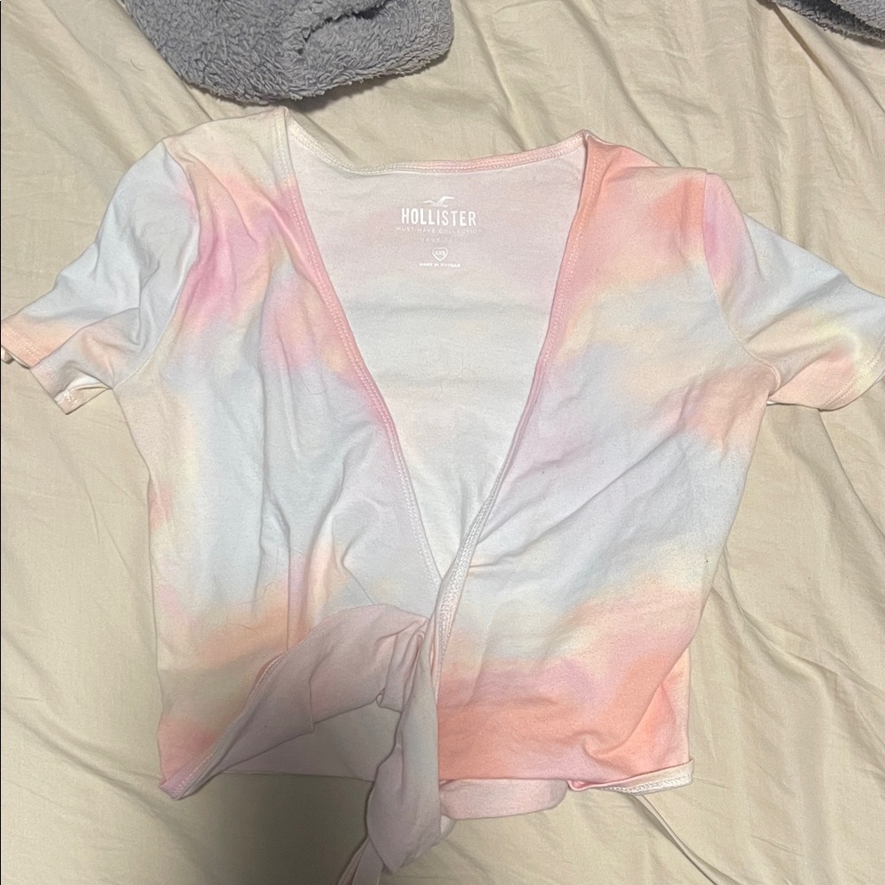 Hollister Women's Pastel Tie-Dye Blouse